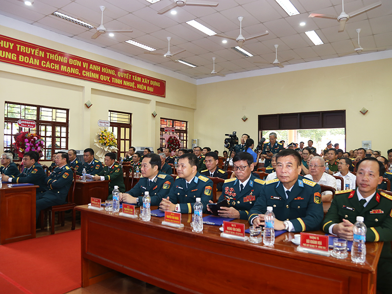 Trung đoàn 263 kỷ niệm 60 năm ngày truyền thống và đón nhận Huân chương Bảo vệ Tổ quốc hạng Ba