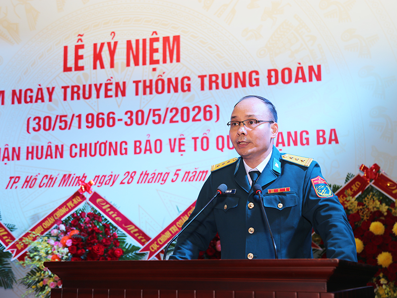 Trung đoàn 263 kỷ niệm 60 năm ngày truyền thống và đón nhận Huân chương Bảo vệ Tổ quốc hạng Ba