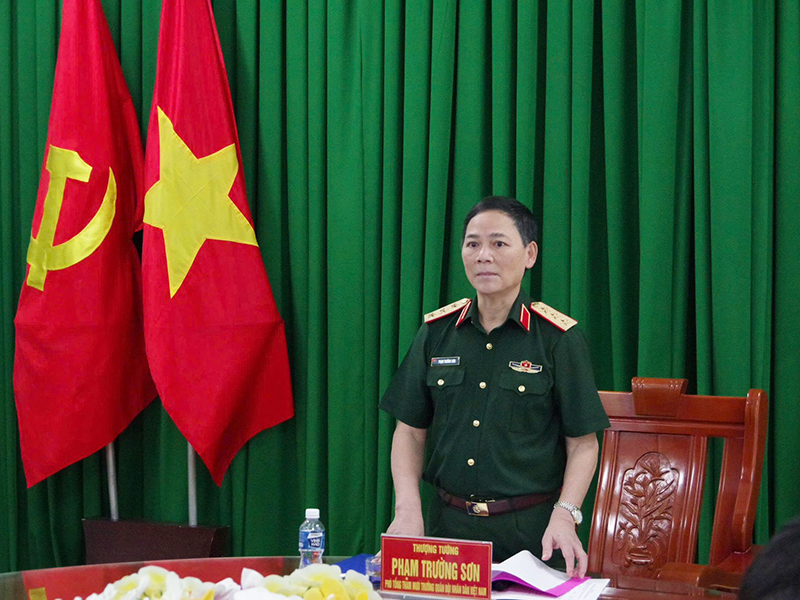 Bộ Tổng Tham mưu kiểm tra sẵn s&agrave;ng chiến đấu tại Trung đo&agrave;n 937