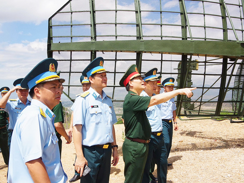 Bộ Tổng Tham mưu kiểm tra sẵn s&agrave;ng chiến đấu tại Trung đo&agrave;n 937