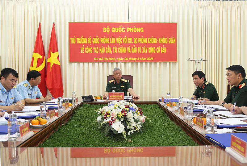 Bộ Quốc ph&ograve;ng l&agrave;m việc với Qu&acirc;n chủng Ph&ograve;ng kh&ocirc;ng - Kh&ocirc;ng qu&acirc;n về c&ocirc;ng t&aacute;c hậu cần, t&agrave;i ch&iacute;nh v&agrave; đầu tư x&acirc;y dựng cơ bản