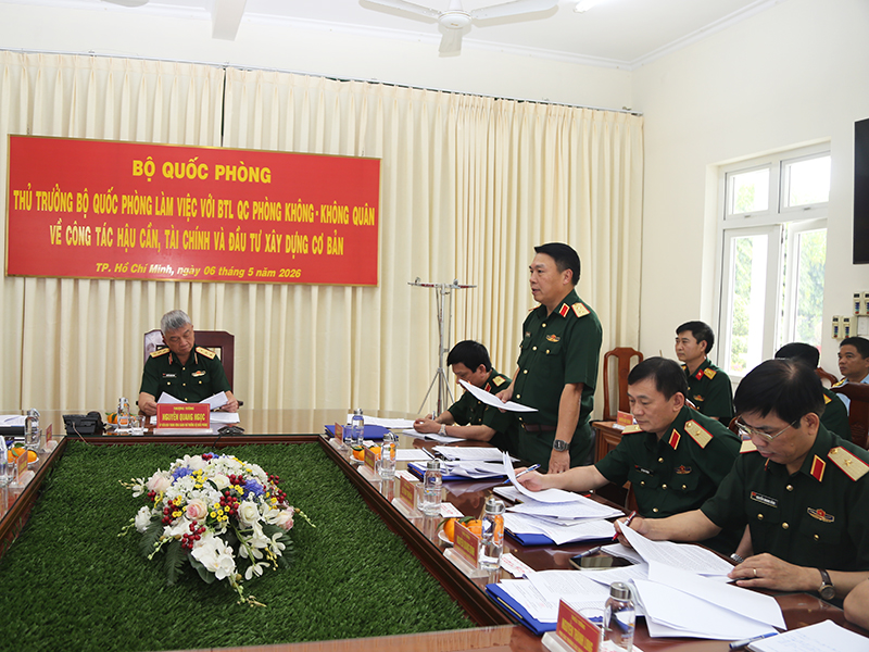 Bộ Quốc ph&ograve;ng l&agrave;m việc với Qu&acirc;n chủng Ph&ograve;ng kh&ocirc;ng - Kh&ocirc;ng qu&acirc;n về c&ocirc;ng t&aacute;c hậu cần, t&agrave;i ch&iacute;nh v&agrave; đầu tư x&acirc;y dựng cơ bản