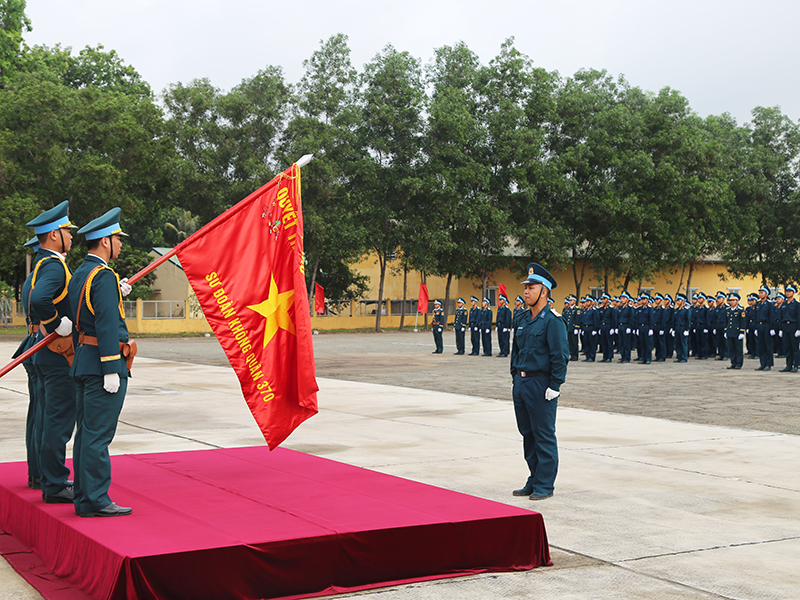 C&aacute;c đơn vị trong Qu&acirc;n chủng Ph&ograve;ng kh&ocirc;ng-Kh&ocirc;ng qu&acirc;n tổ chức Lễ tuy&ecirc;n thệ chiến sĩ mới năm 2026