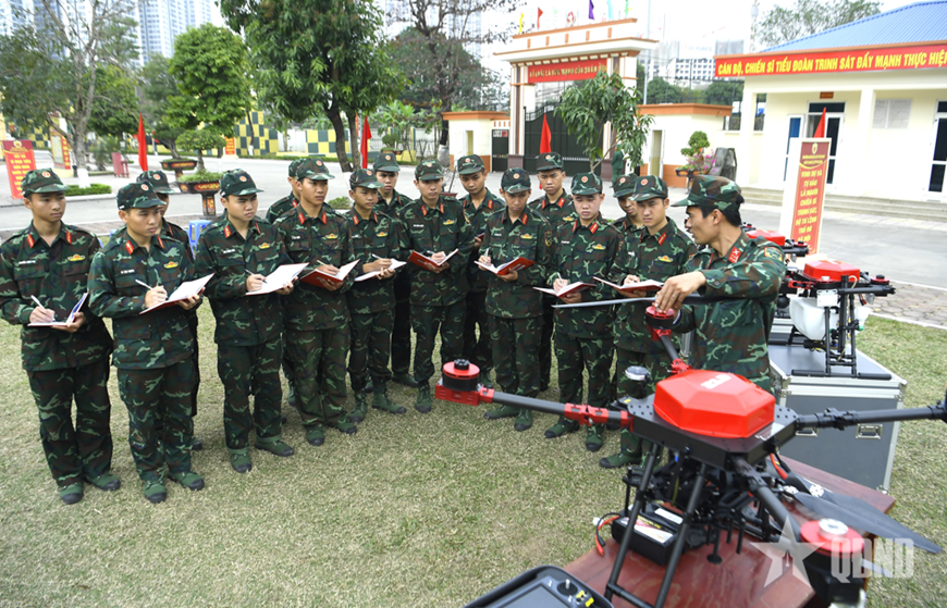 Bài 2: Làm chủ phương thức tác chiến, tổ chức huấn luyện chặt chẽ