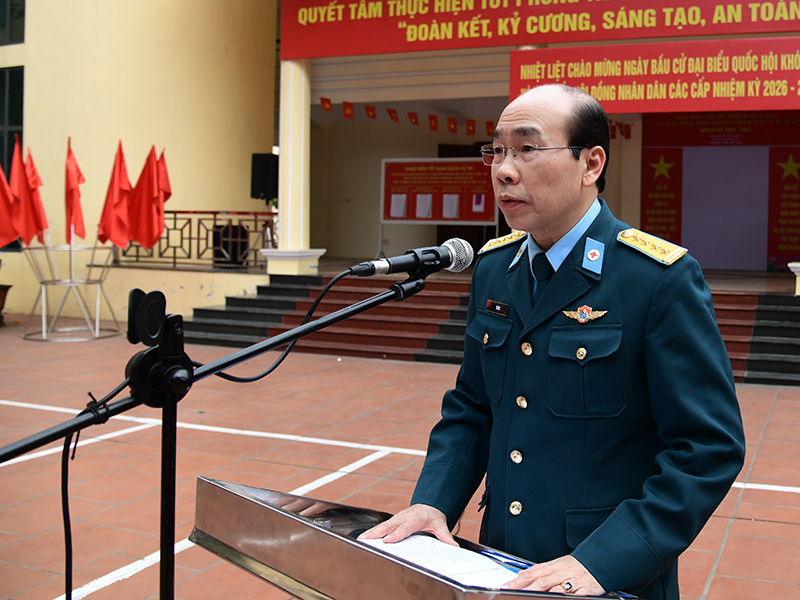 C&aacute;c tổ chức quần ch&uacute;ng của Viện Y học Ph&ograve;ng kh&ocirc;ng - Kh&ocirc;ng qu&acirc;n tổ chức Hội chợ Xu&acirc;n &ldquo;Gắn kết y&ecirc;u thương - T&ocirc;n vinh phụ nữ&rdquo;