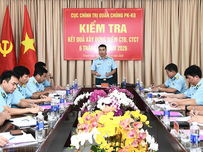 cuc-chinh-tri-quan-chung-phong-khong-khong-quan-kiem-tra-ket-qua-xay-dung-diem-cong-tac-dang-cong-tac-chinh-tri-6-thang-dau-nam-2026-tai-trung-doan-923