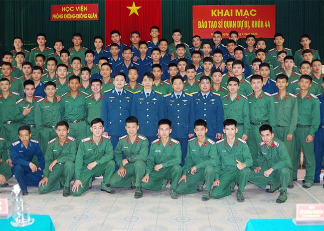 hoc-vien-phong-khong-khong-quan-khai-mac-lop-dao-tao-si-quan-du-bi-khoa-44