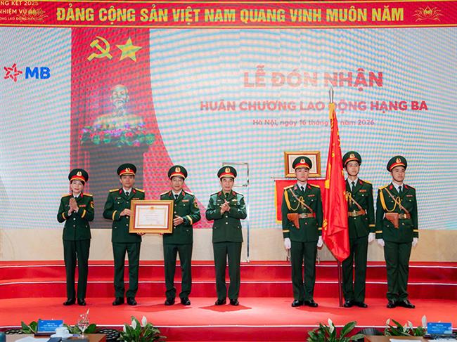 mb-don-nhan-huan-chuong-lao-dong-hang-ba