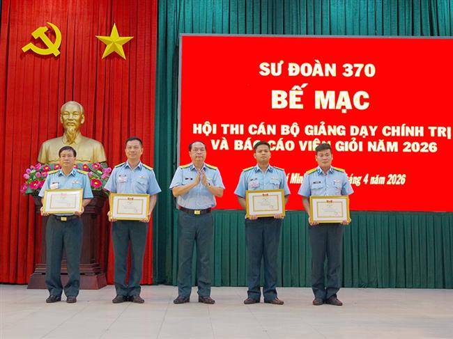 nang-cao-ky-nang-giang-day-chinh-tri-o-su-doan-370