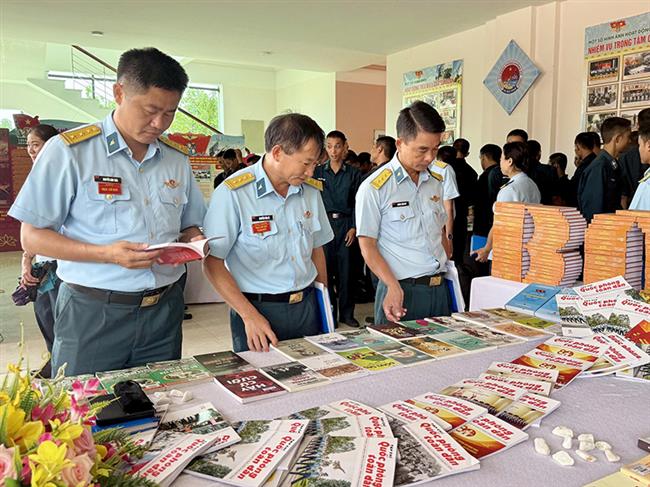 su-doan-375-to-chuc-cac-hoat-dong-huong-ung-ngay-sach-va-van-hoa-doc-viet-nam-nam-2026