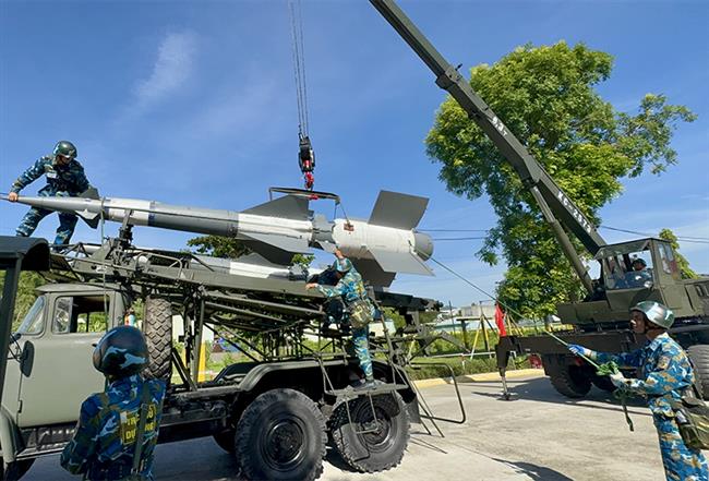 su-doan-phong-khong-375-tu-chien-cong-dau-den-su-menh-canh-troi-hom-nay