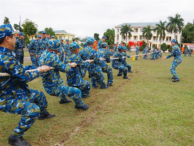 suc-tre-xung-kich-tren-tran-dia-ten-lua-trung-doan-213