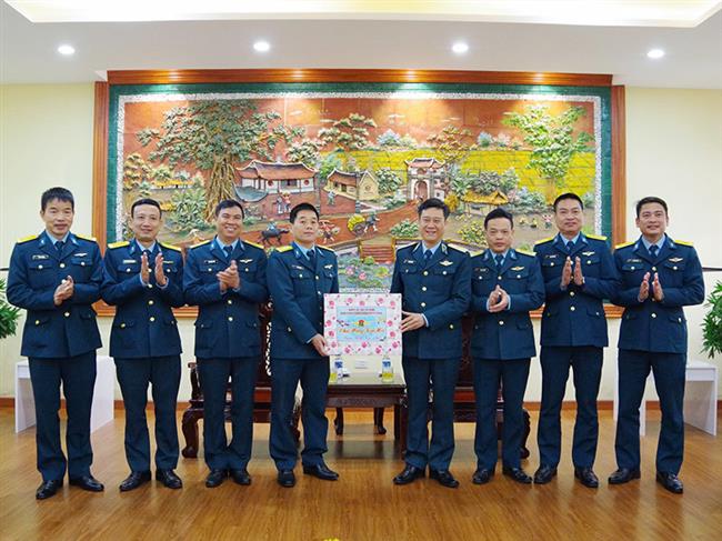 thieu-tuong-bui-duc-hien-pho-tu-lenh-kiem-tham-muu-truong-quan-chung-pk-kq-kiem-tra-nhiem-vu-san-sang-chien-dau-tai-lu-doan-918-va-lu-doan-28