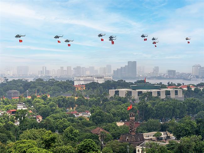 xay-dung-su-doan-371-“tinh-gon-manh”-giu-vung-bau-troi-to-quoc