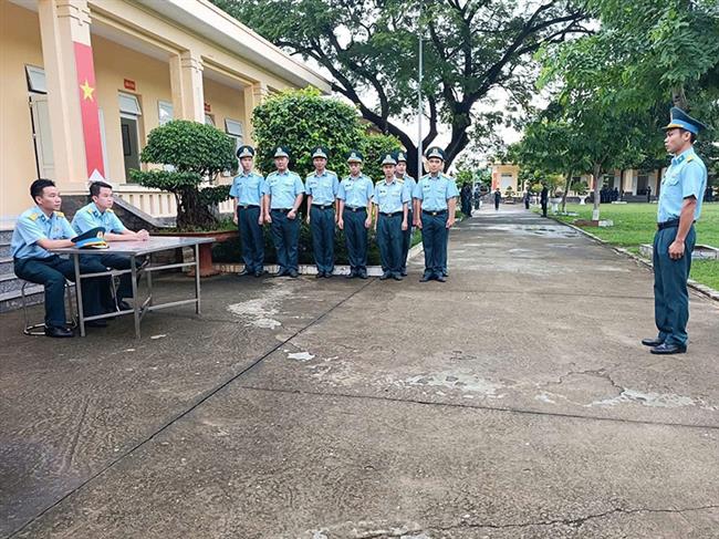 “uom”-can-bo-tu-co-so-tao-suc-bat-tai-trung-doan-261