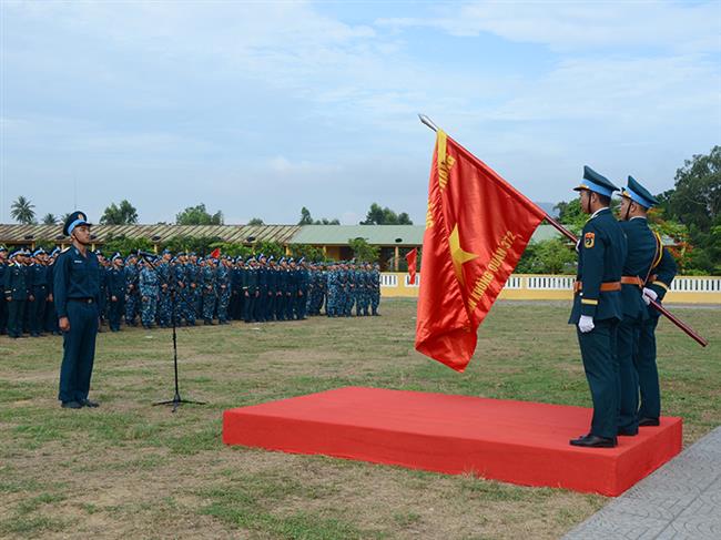 le-tuyen-the-dau-moc-truong-thanh-cua-chien-si-moi